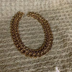 Monet heavy gold toned large link necklace great condition